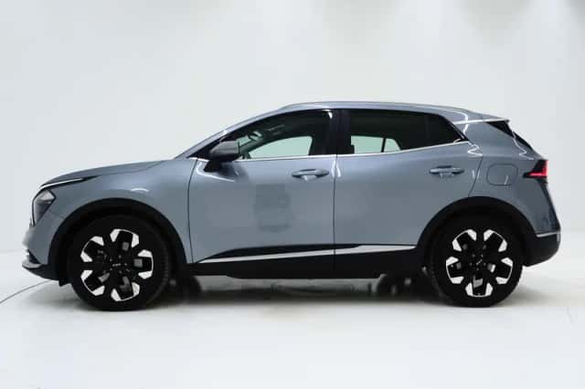 Kia Sportage (2022) thumbnail 2