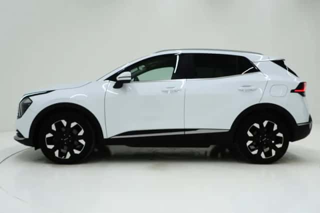 Kia Sportage (2022) thumbnail 2