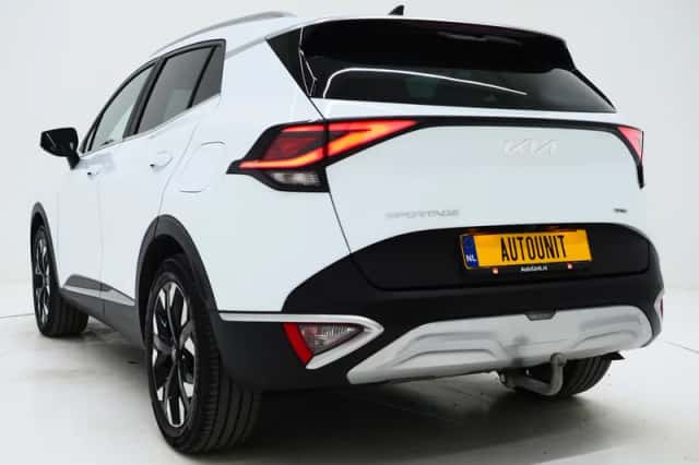 Kia Sportage (2022) thumbnail 3