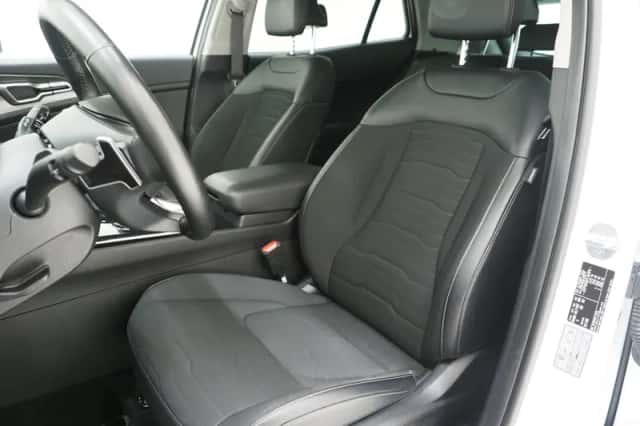 Kia Sportage (2022) thumbnail 4