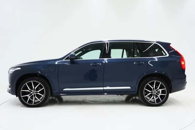 Volvo XC90 (2023) thumbnail 2
