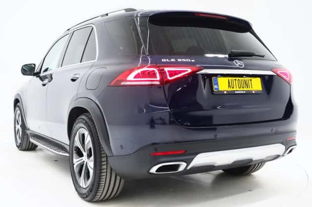 Mercedes-Benz GLE (2021) thumbnail 3