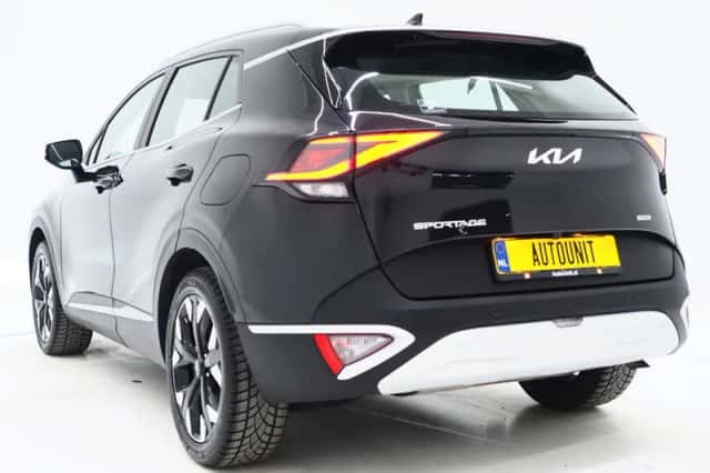 Kia Sportage (2022) thumbnail 3