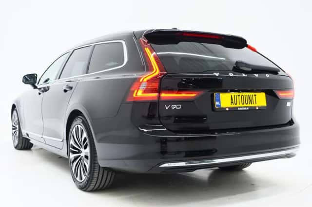 Volvo V90 (2023) thumbnail 3