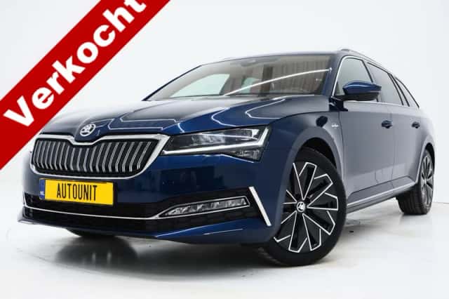 Škoda Superb (2022) thumbnail 1