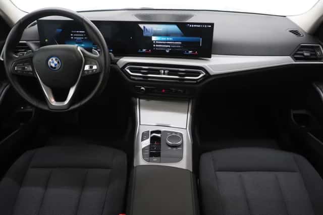 BMW 3-Serie (2023) thumbnail 5
