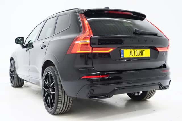 Volvo XC60 (2024) thumbnail 3