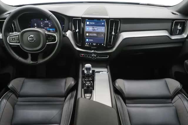 Volvo XC60 (2024) thumbnail 5