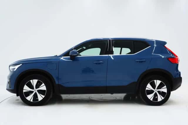 Volvo XC40 (2022) thumbnail 2