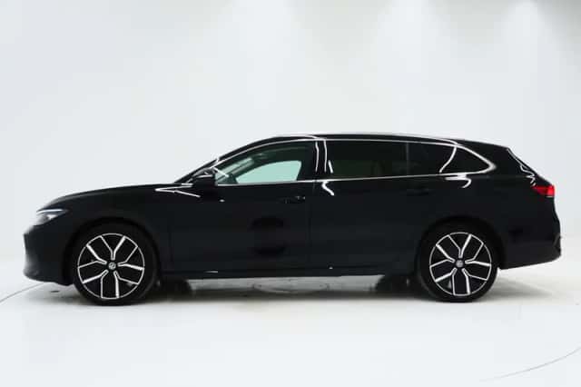 Volkswagen Passat (2025) thumbnail 2