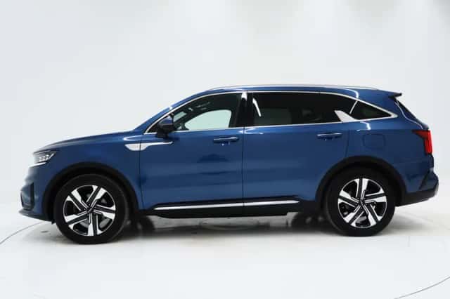 Kia Sorento (2022) thumbnail 2