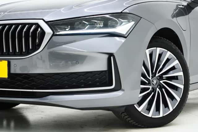 Škoda Superb (2025) thumbnail 6