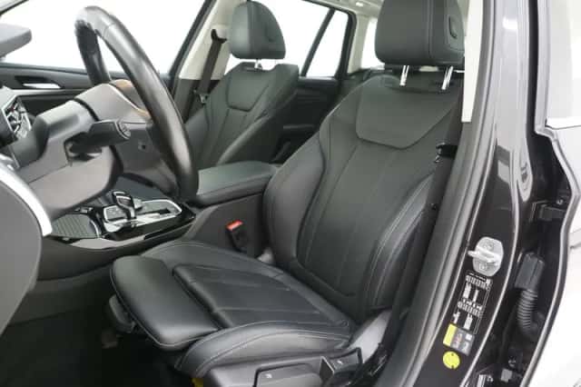 BMW X3 (2022) thumbnail 4