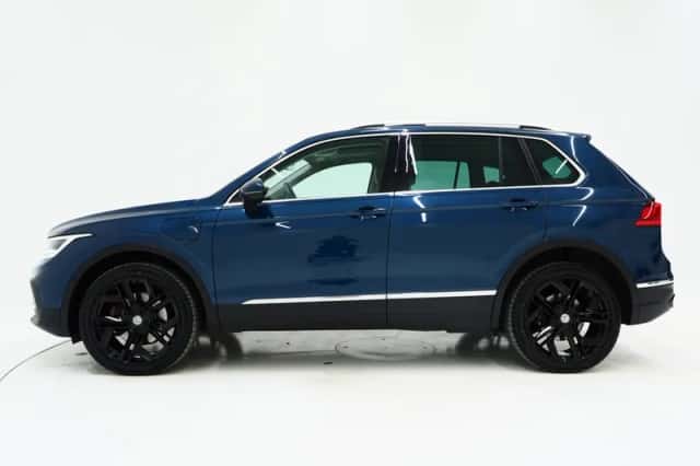 Volkswagen Tiguan (2022) thumbnail 2