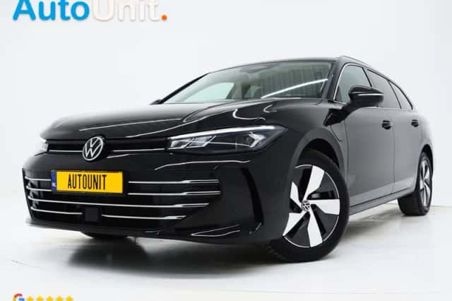 Volkswagen Passat (2025) thumbnail 1