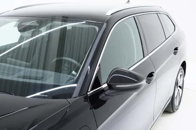 Volkswagen Passat (2025) thumbnail 6