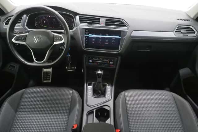 Volkswagen Tiguan (2022) thumbnail 5