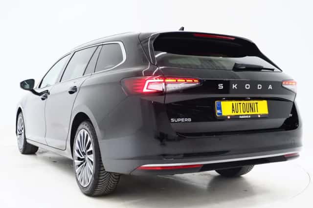 Škoda Superb (2025) thumbnail 3