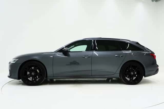 Audi A6 (2022) thumbnail 2