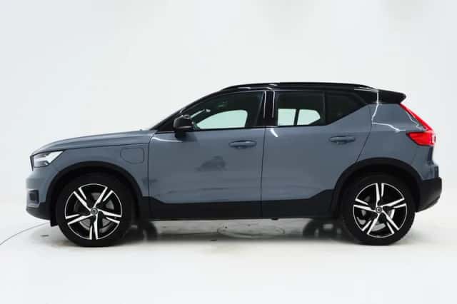 Volvo XC40 (2021) thumbnail 2