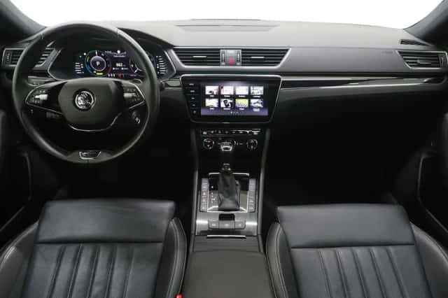 Škoda Superb (2021) thumbnail 5