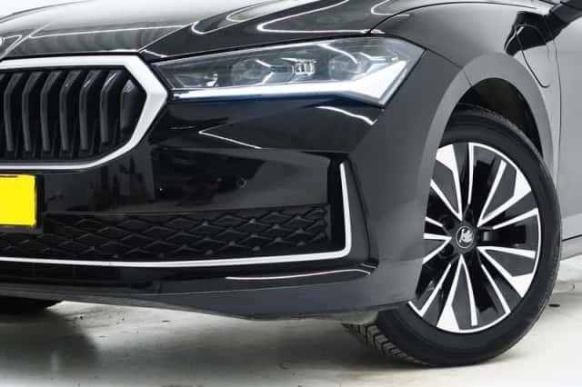Škoda Superb (2025) thumbnail 6