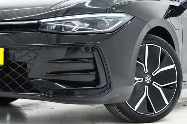 Volkswagen Passat (2025) thumbnail 6
