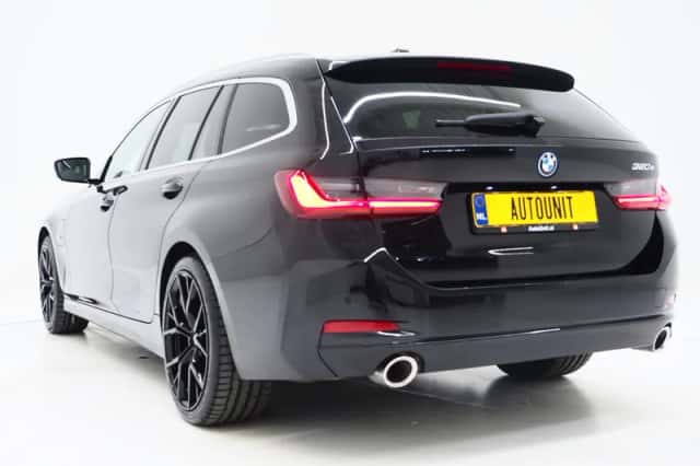 BMW 3-Serie (2022) thumbnail 3