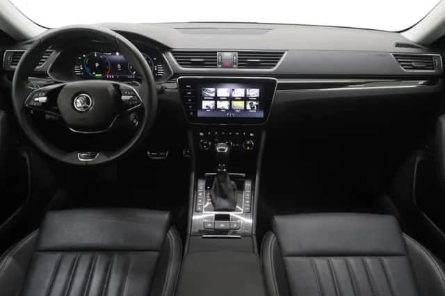 Škoda Superb (2023) thumbnail 5