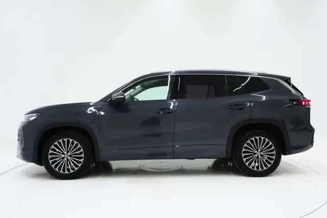 Volkswagen Tayron (2025) thumbnail 2