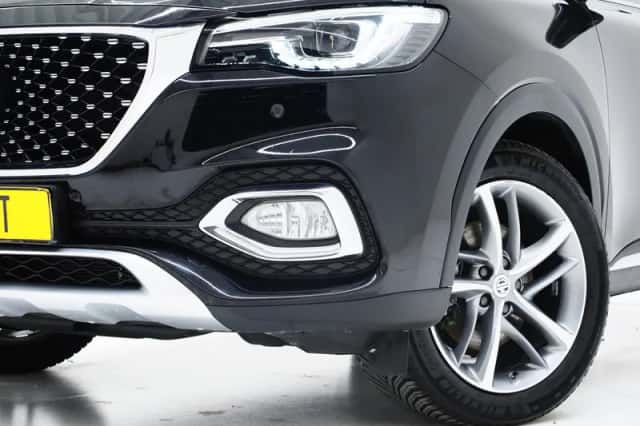MG MG HS (2022) thumbnail 6