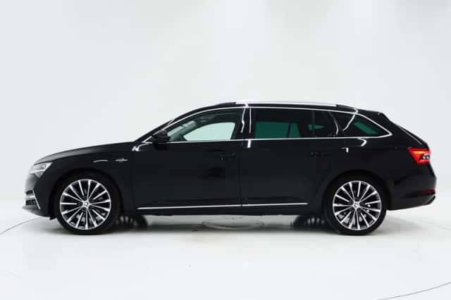 Škoda Superb (2023) thumbnail 2