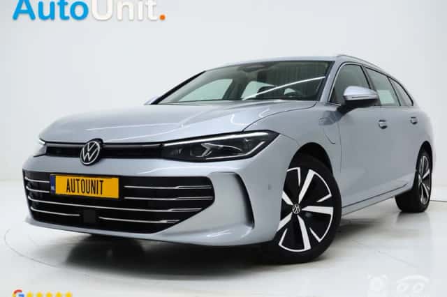 Volkswagen Passat (2025) thumbnail 1