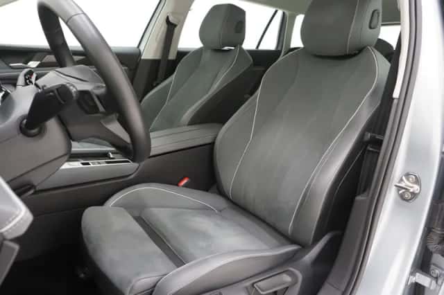Volkswagen Passat (2025) thumbnail 4