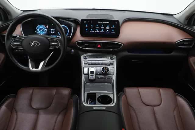 Hyundai Santa Fe (2022) thumbnail 5