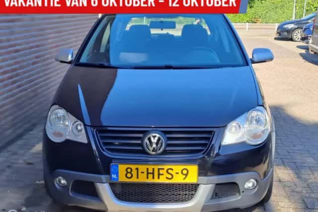 Volkswagen Polo (2008) thumbnail 3
