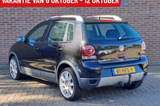 Volkswagen Polo (2008) thumbnail 5
