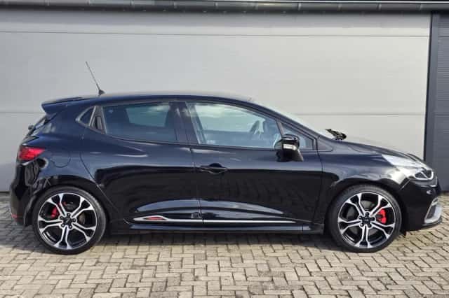 Renault Clio (2016) thumbnail 3