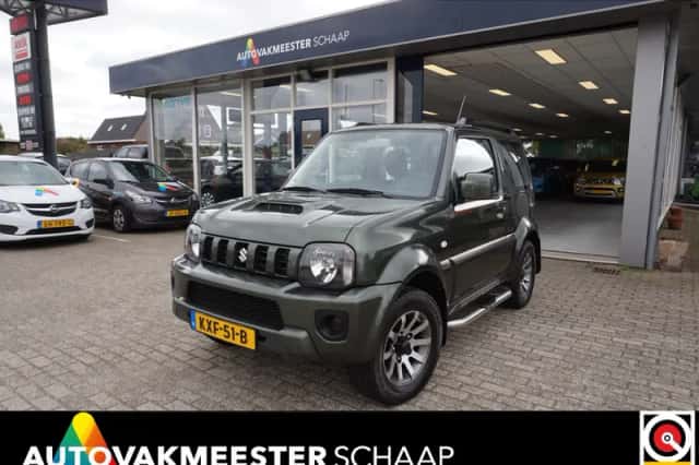 Suzuki Jimny (2017) thumbnail 1