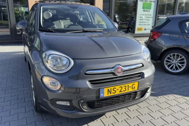 Fiat 500X (2017) thumbnail 2