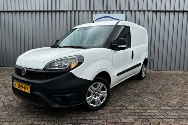 Fiat Doblò (2018) thumbnail 1