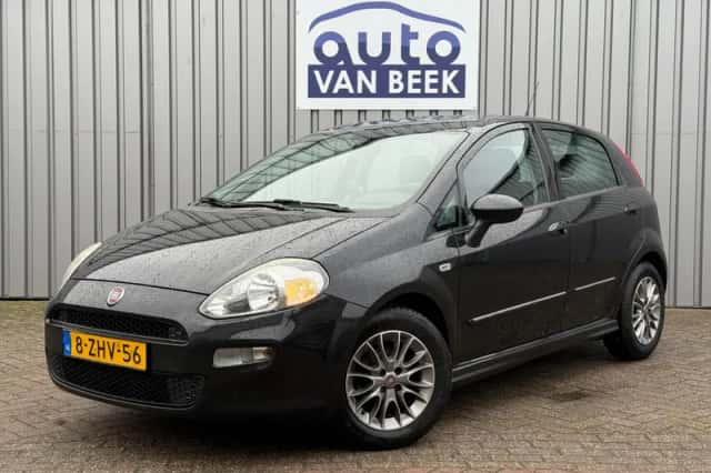 Fiat Punto (2014) thumbnail 1