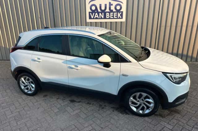 Opel Crossland X (2019) thumbnail 2