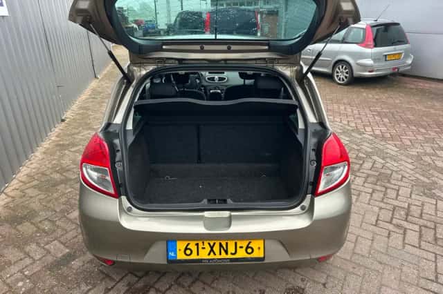 Renault Clio (2012) thumbnail 6