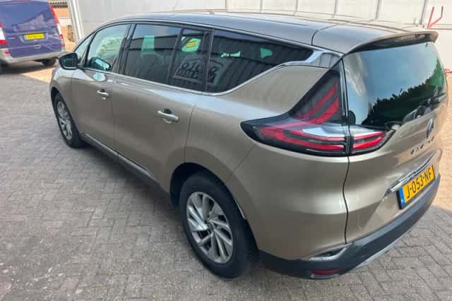Renault Espace (2015) thumbnail 4