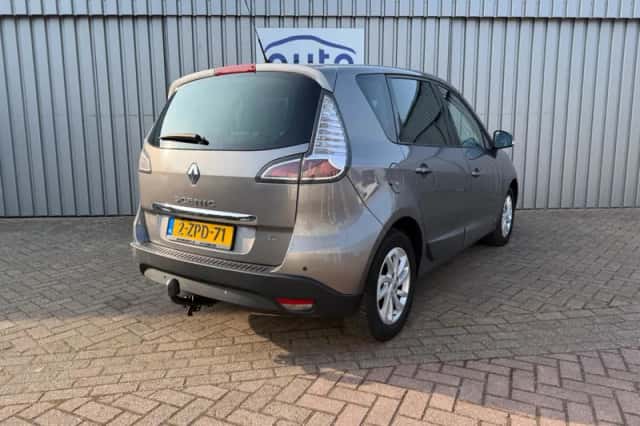 Renault Scénic (2014) thumbnail 4
