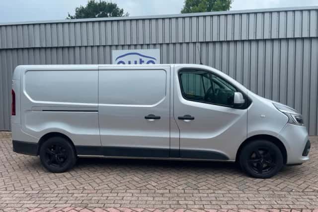 Renault Trafic (2021) thumbnail 5