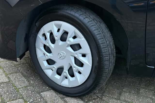 Toyota Aygo (2021) thumbnail 5