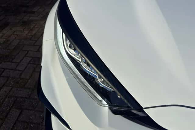 Toyota Yaris (2020) thumbnail 3