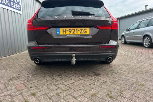 Volvo V60 (2020) thumbnail 4